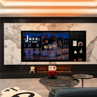 Tv nišas aizvēršana virs kamīna